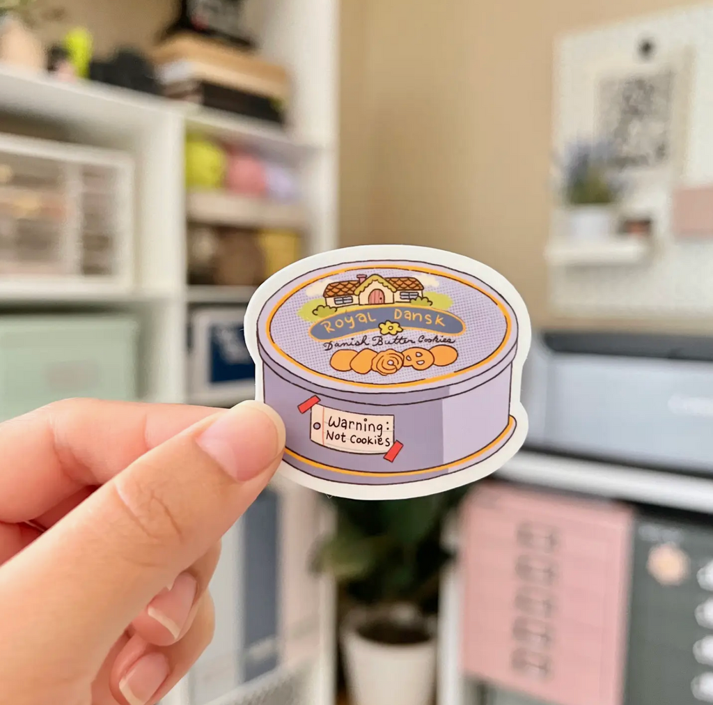 Sewing Kit/ Cookie Tin Sticker