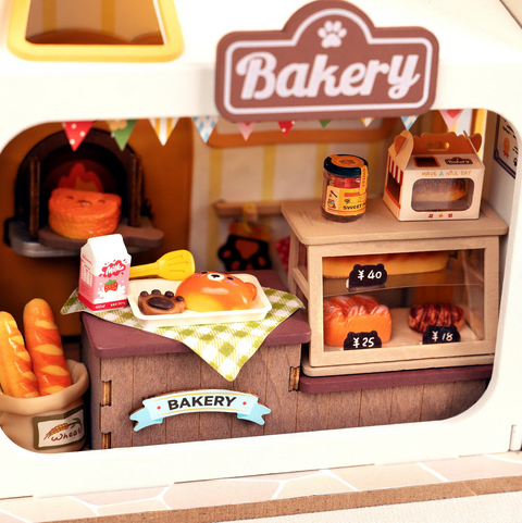 Diy Miniature House Kit: Teddy's Breadbox