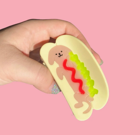 Hot Doggy Dog Hair Claw